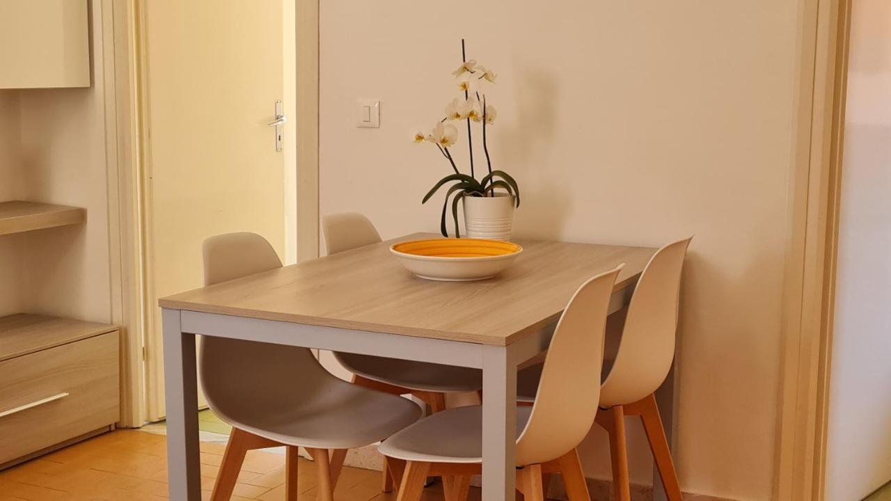 Apartament La Casa Di Delia Marciana Marina  Zewnętrze zdjęcie