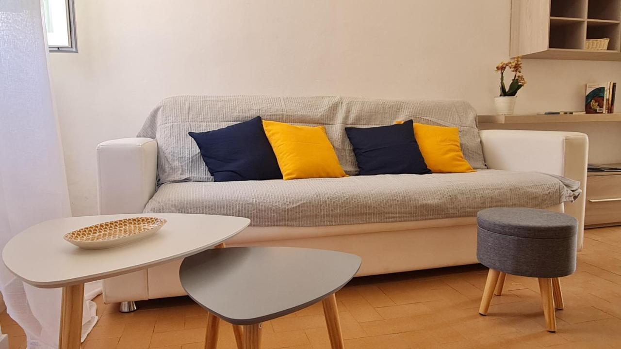 Apartament La Casa Di Delia Marciana Marina  Zewnętrze zdjęcie