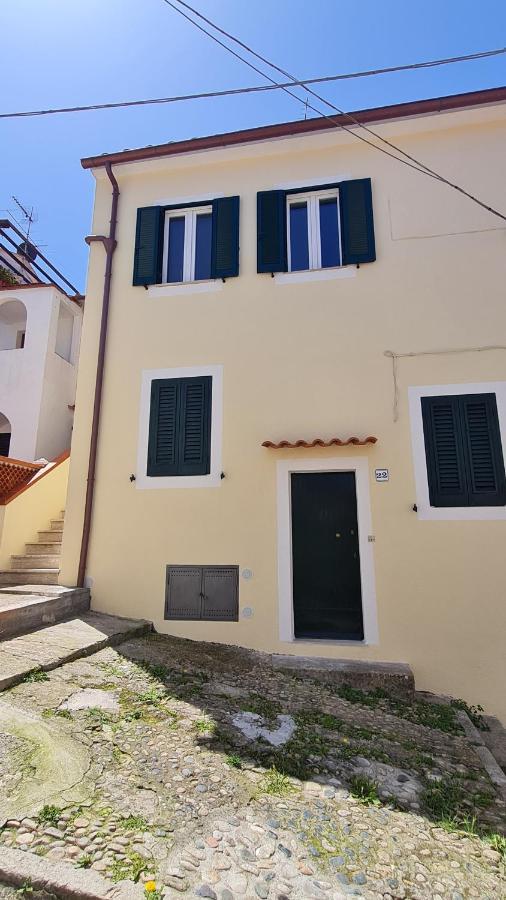 Apartament La Casa Di Delia Marciana Marina  Zewnętrze zdjęcie